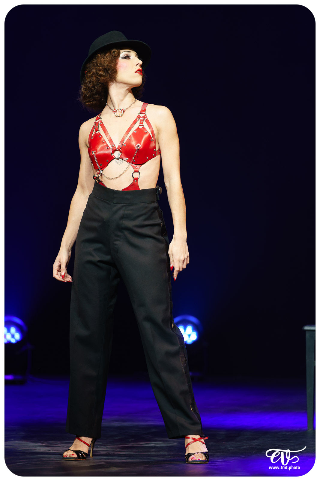 CABARET CANAILLE (LE BURLESQUE KLUB)